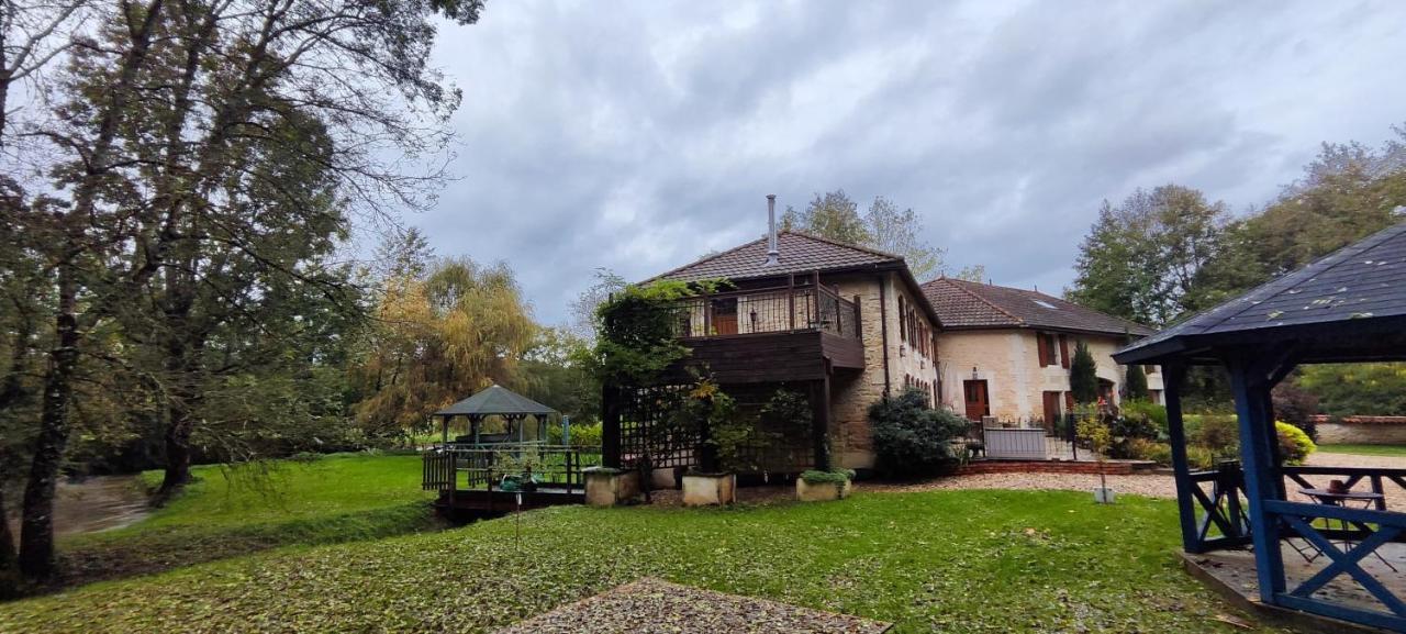 Willa Le Moulin Du Fontcourt Chasseneuil-sur-Bonnieure Zewnętrze zdjęcie